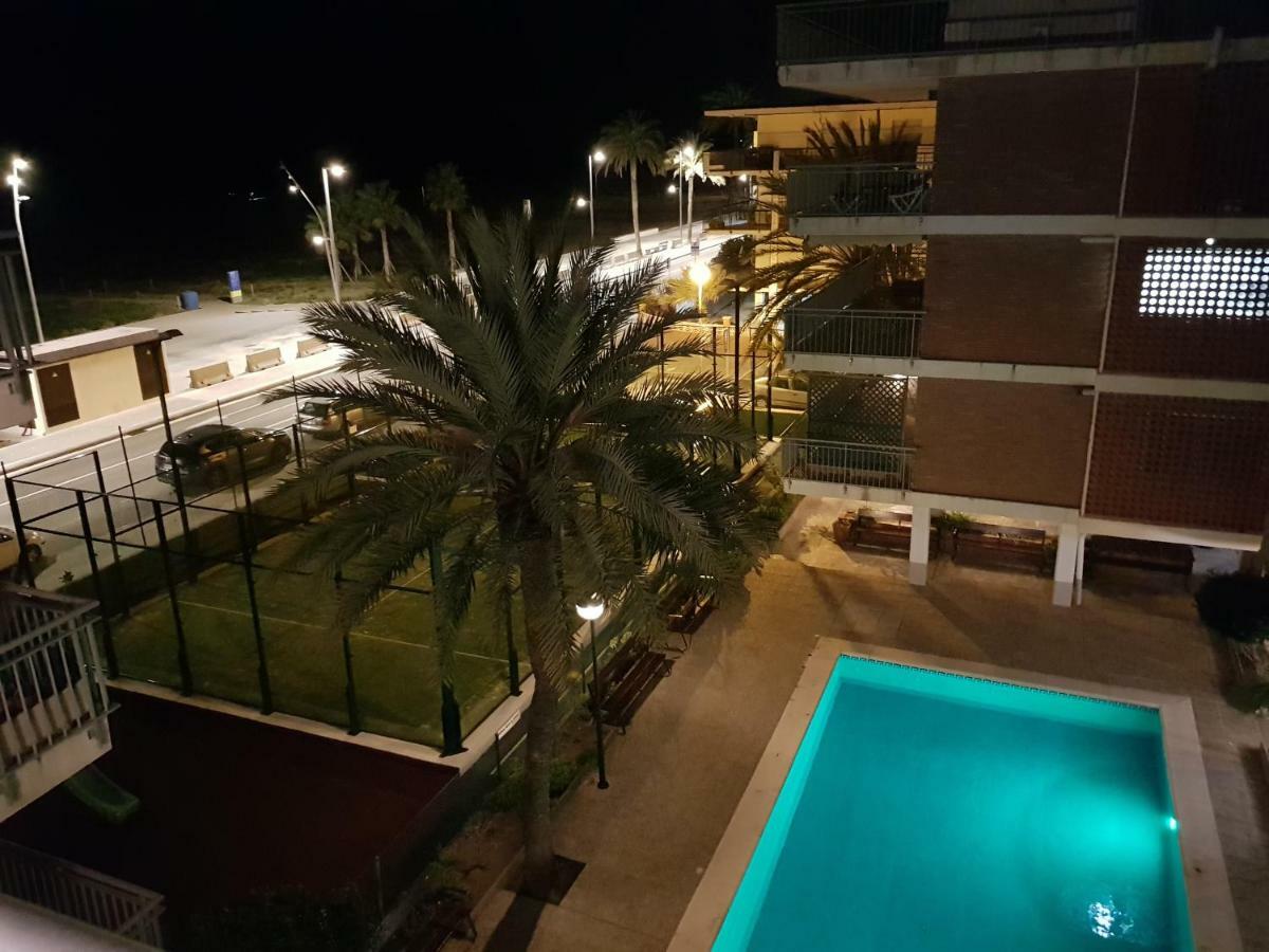 Ferienwohnung Mogaver Beach Castelldefels Exterior foto